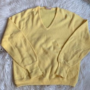 VTG 60s Izod of London v neck sweater